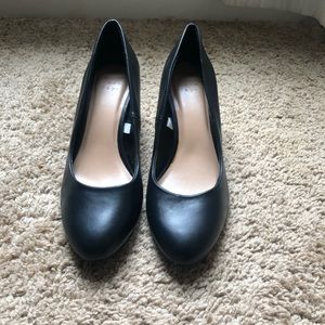 two inch black heels